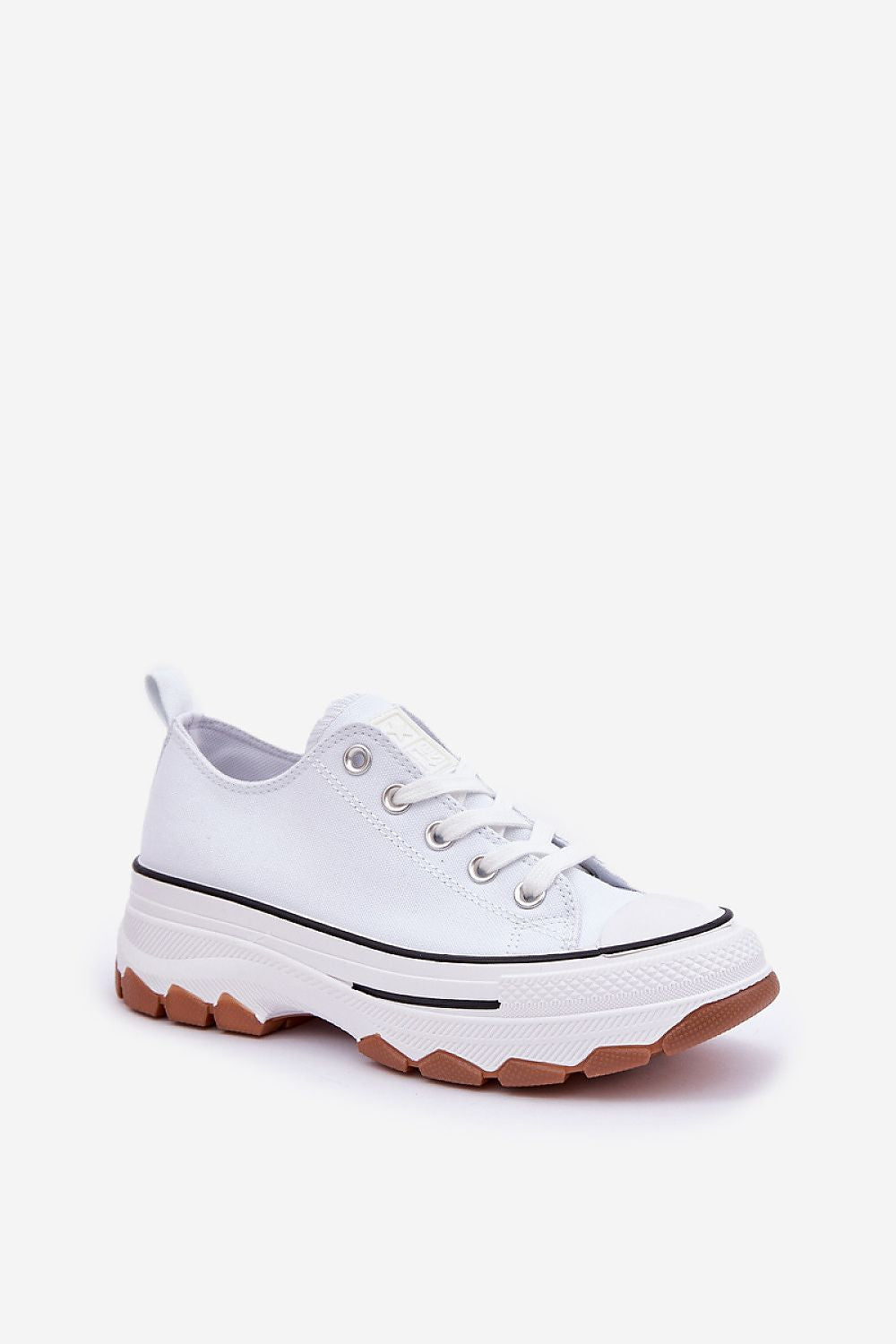 Tenişi model 206797 Step in style